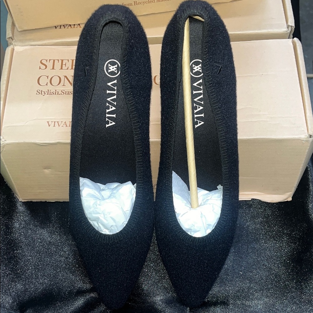 VIVAIA Women's Elegant Black Loafers
